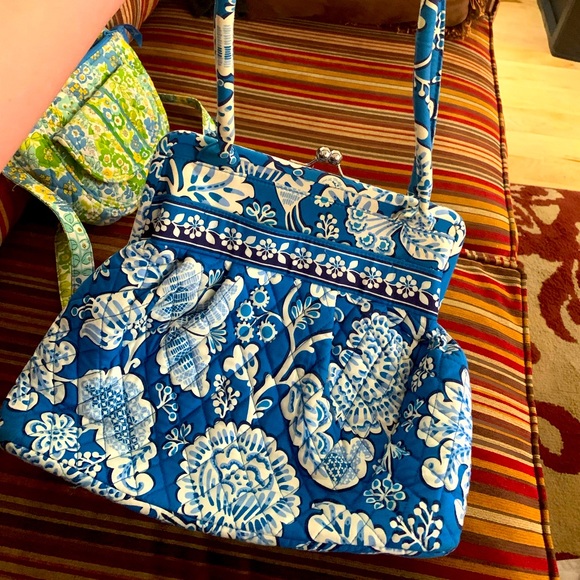 Vera Bradley Bags LIKE NEW - Picture 5 of 6